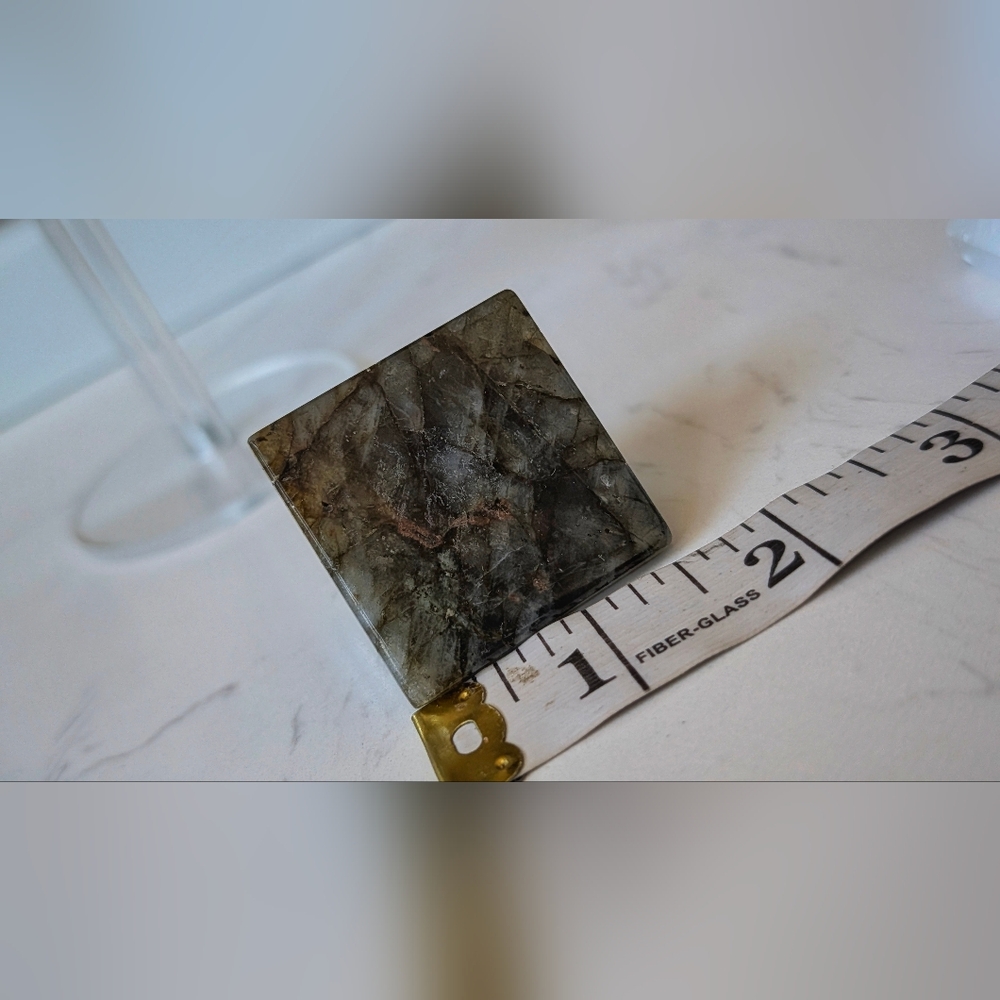 Labradorite Flash Crystal Pyramid - Picture 6 of 11
